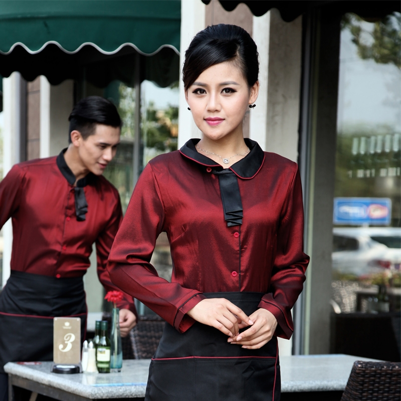 waitress wine shirt + black apron 